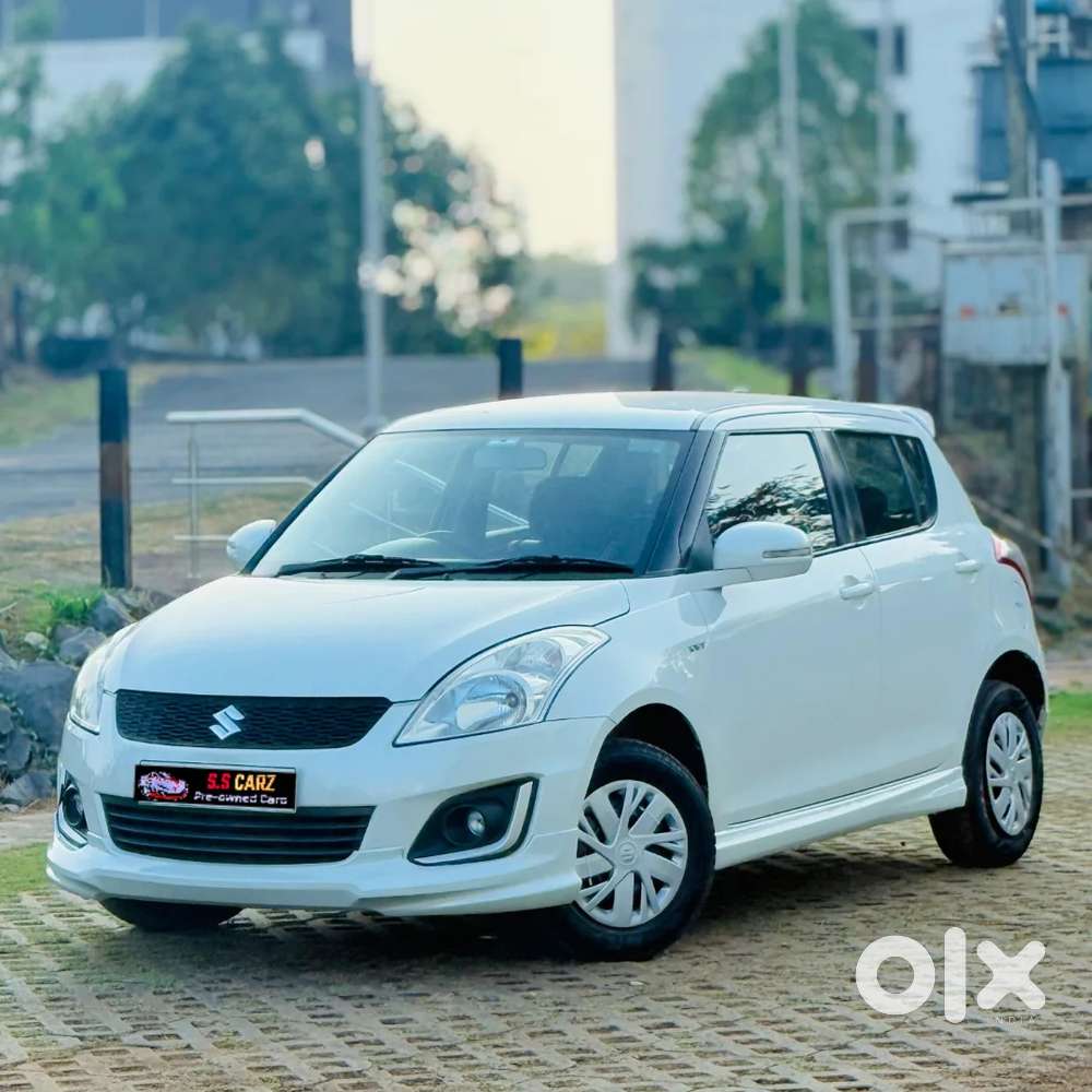 Maruti Suzuki Swift Vxi With Abs, 2016, Petrol