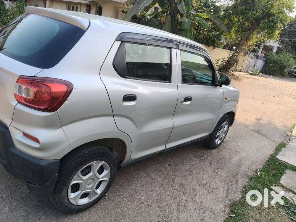 Maruti Suzuki S-presso Vxi At, 2020, Petrol