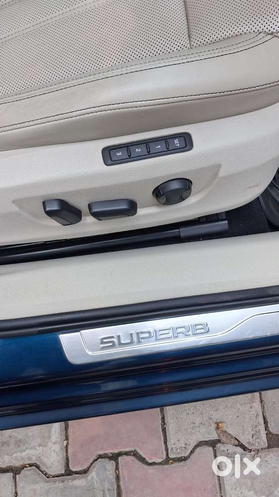 Skoda Superb 2.0 L&k Tsi At, 2022, Petrol
