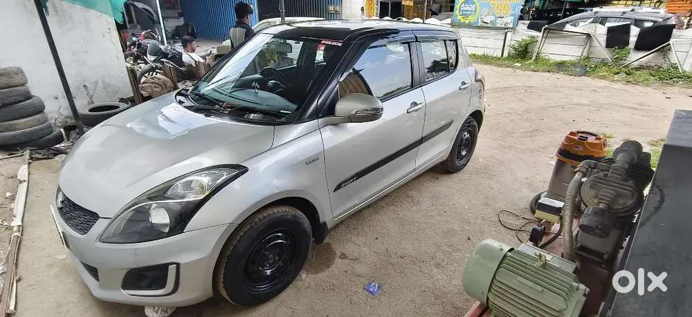 Maruti Suzuki Swift 2015 Diesel 130000 Km Driven