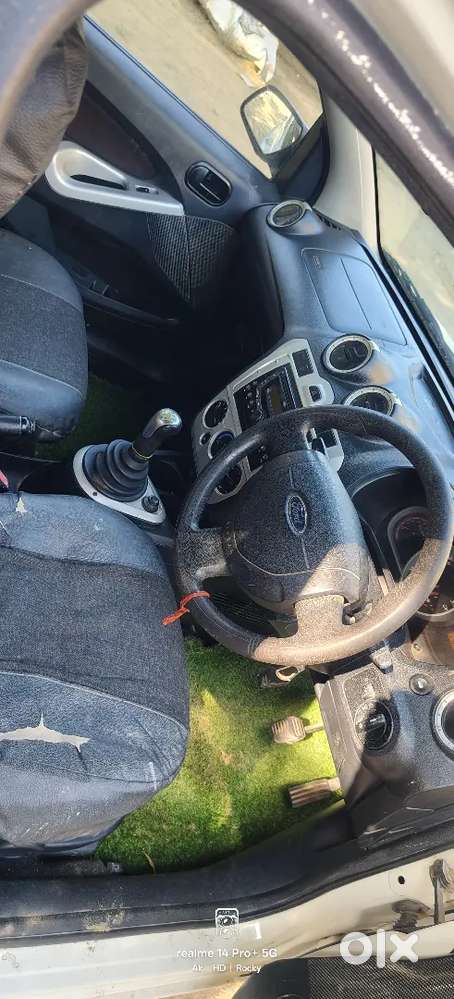Ford Figo Diesel Titanium 2012 Year