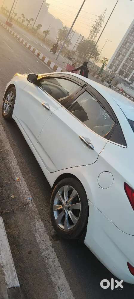 Hyundai Verna Diesel 2012 Manual