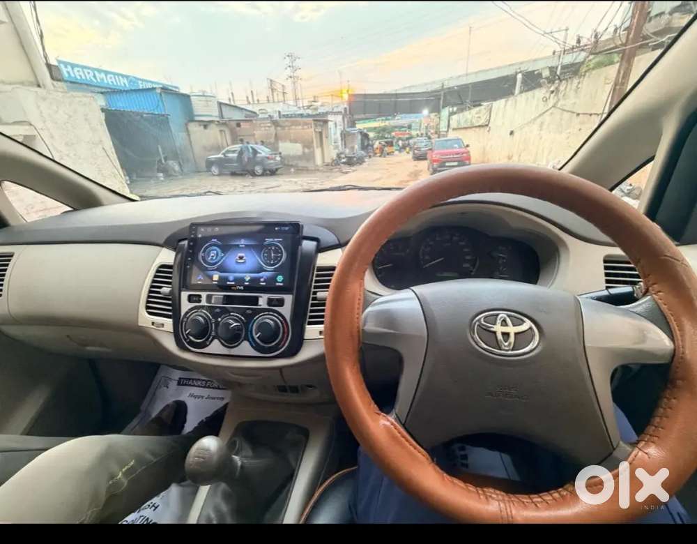 Toyota Innova 2013 Diesel 890000 Km Driven