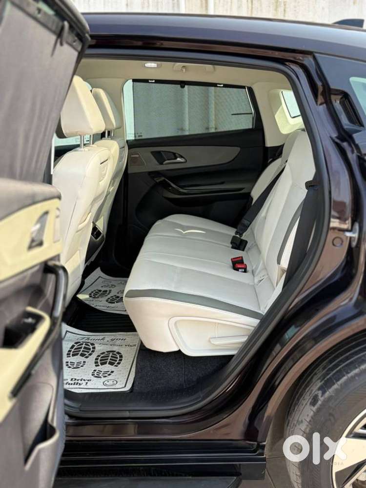 Mahindra Xev 9e Pack Three Select, 2025, Electric