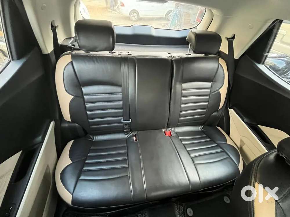 Mahindra Xuv 3xo 2025 Petrol 14000 Km Driven
