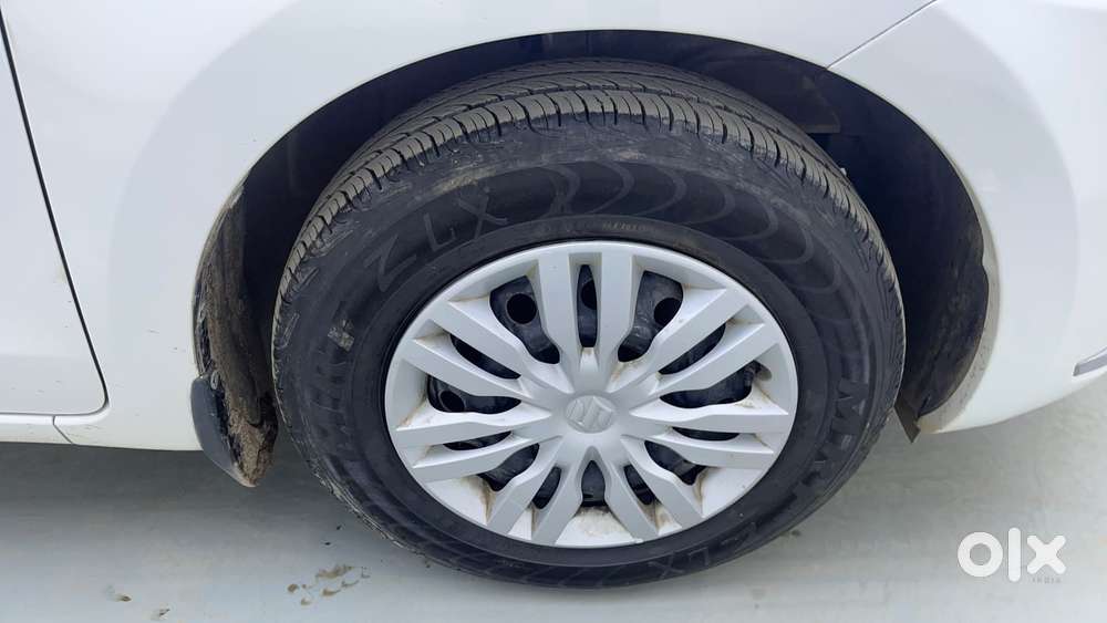 Maruti Suzuki Dzire 1.2 Vxi Amt, 2017, Petrol