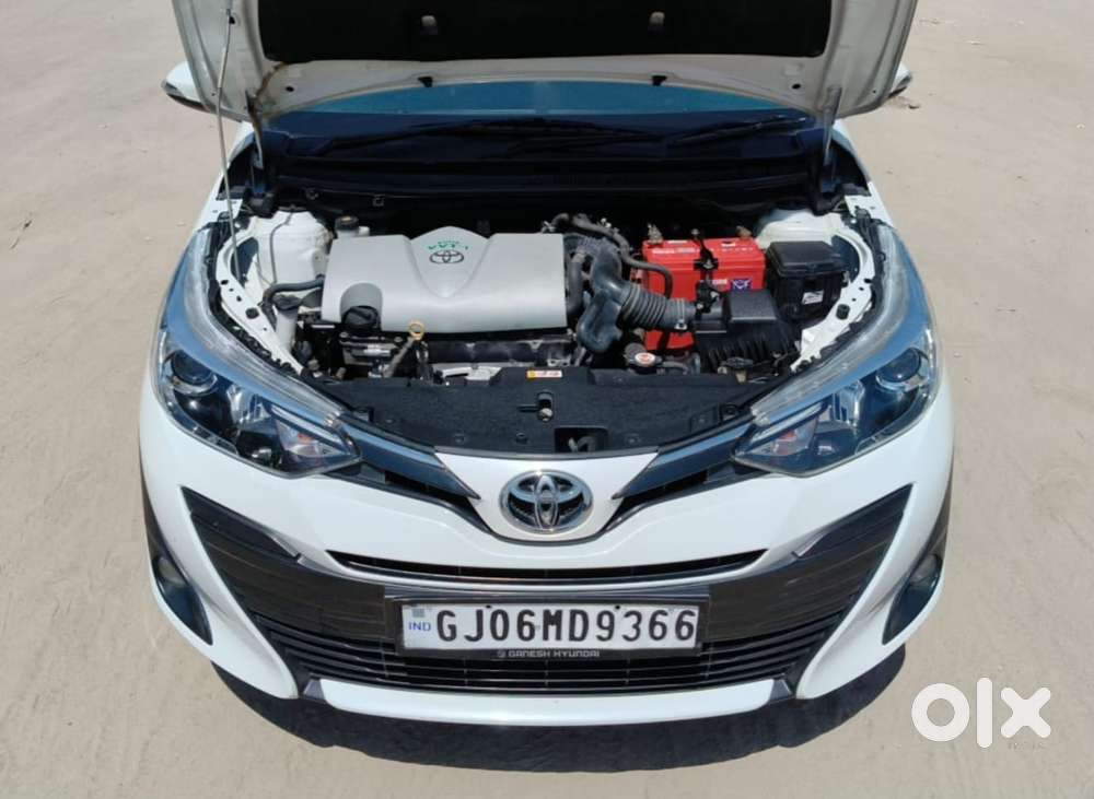 Toyota Yaris V Cvt, 2019, Petrol