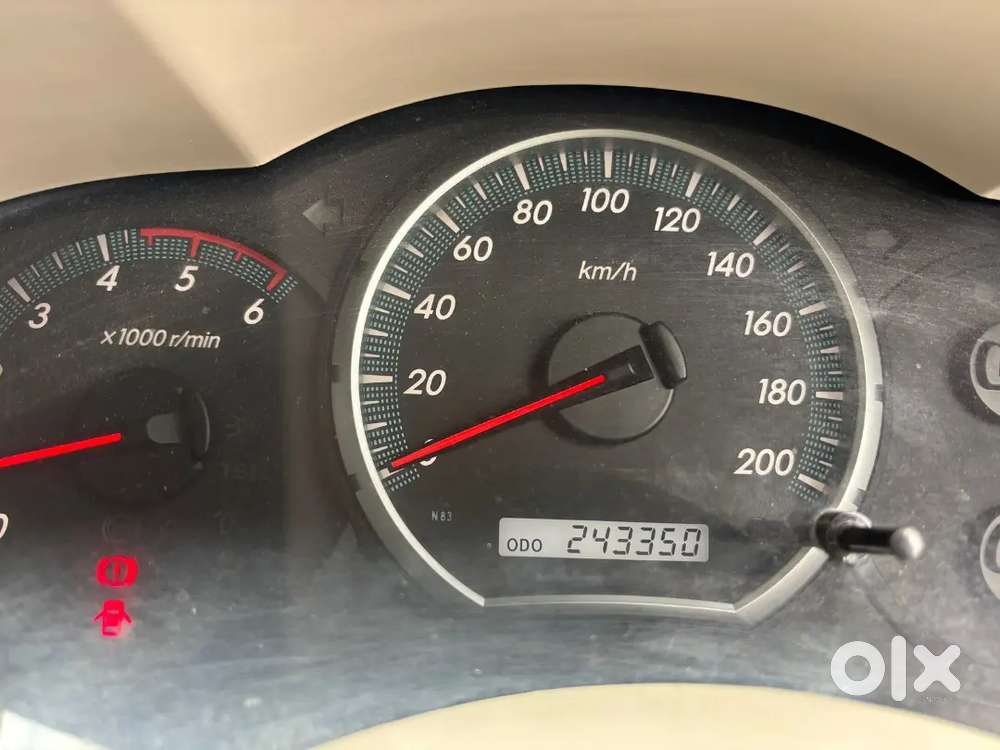 Toyota Innova 2012 Diesel 215000 Km Driven