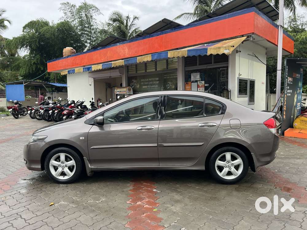 Honda City 2011-2013 V At Exclusive, 2011, Petrol