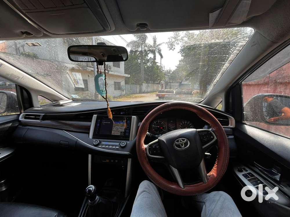 Toyota Innova Crysta 2016