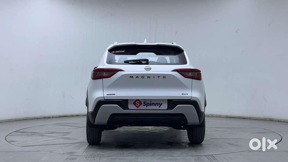 Nissan Magnite 1.0 Xv Premium Turbo Cvt, 2023, Petrol