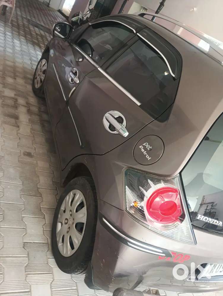 Honda Brio Petrol Manual 2012 Variant