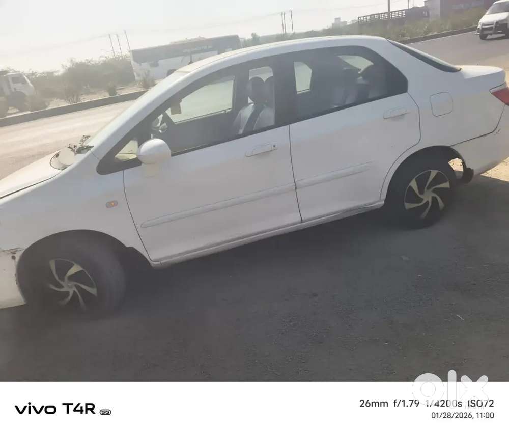Honda City Zx 2006 Cng & Hybrids 170000 Km Driven New Tyre In Warranty