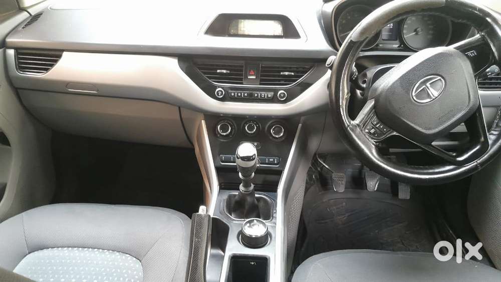 Tata Nexon 1.2 Revotron Xm Plus (s), 2019, Cng & Hybrids