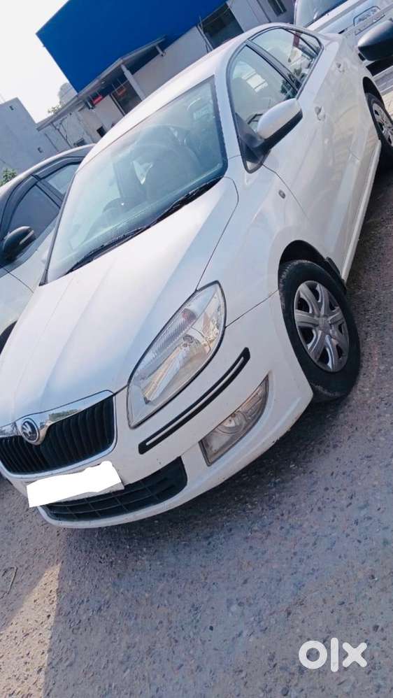 Skoda Rapid Petrol 2014