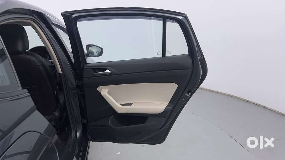 Volkswagen Virtus Highline Plus 1.0 Tsi At, 2022, Petrol