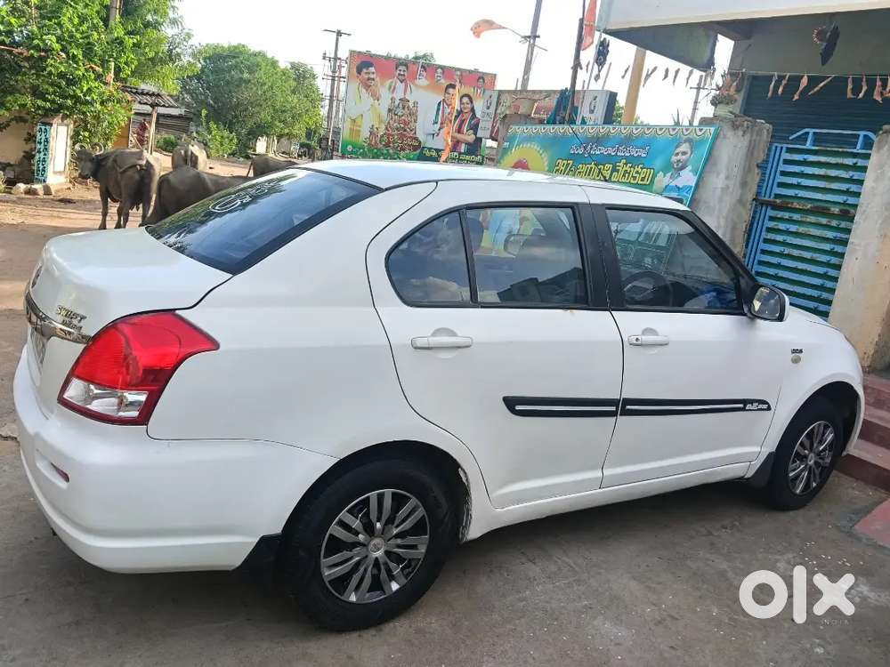 Maruti Suzuki Swift Dzire 2011