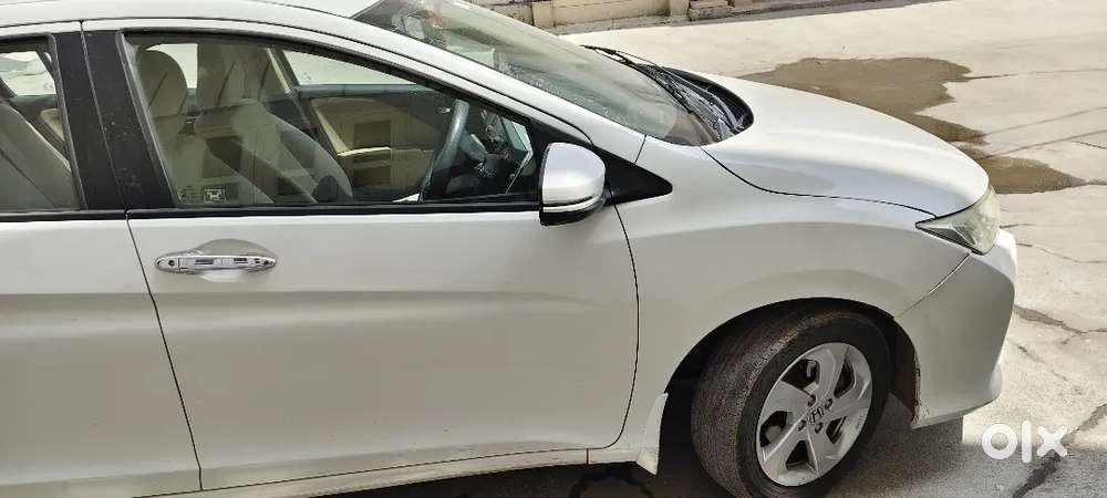 Honda City V ( Petrol + Cng )