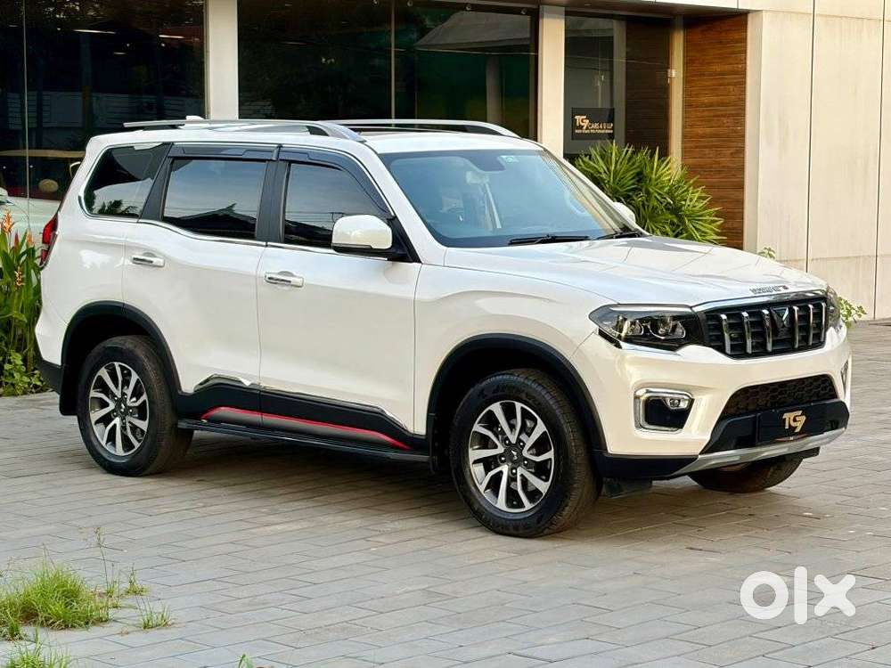 Mahindra Scorpio, 2022, Petrol