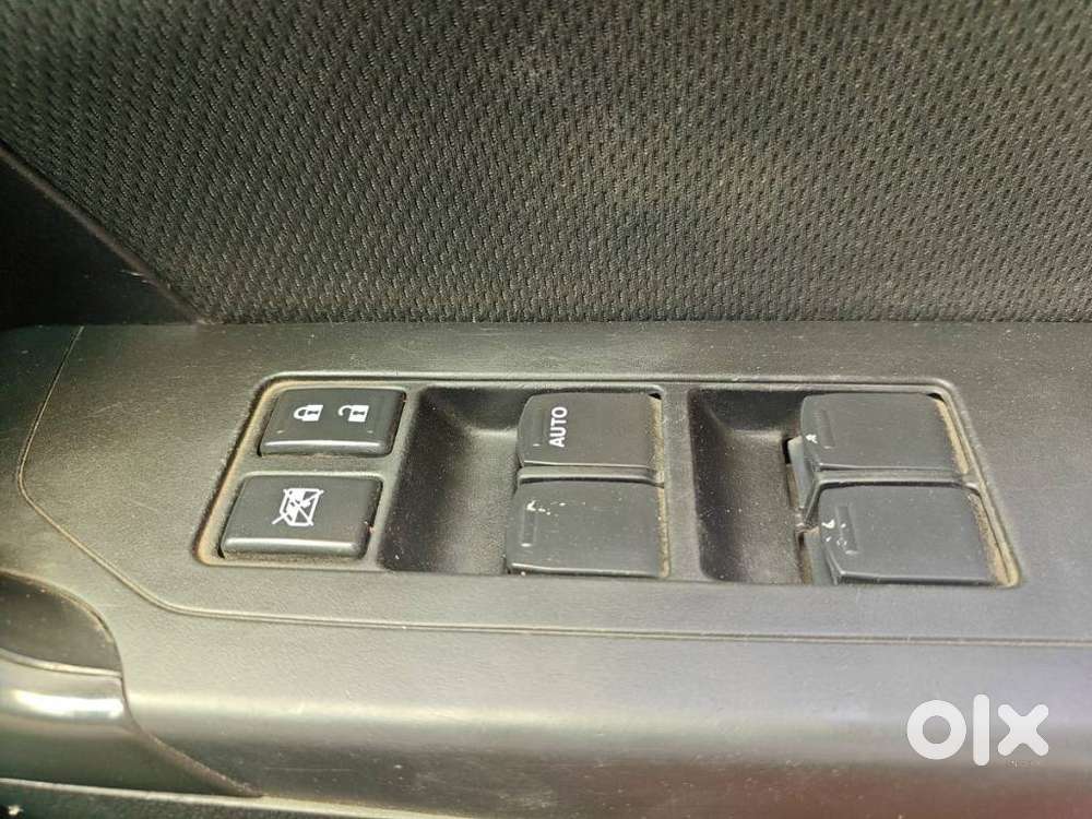Maruti Suzuki Brezza 1.5 Vxi Smart Hybrid, 2020, Petrol