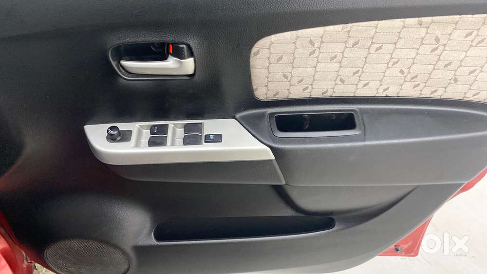 Maruti Suzuki Wagon R 1.0 Vxi, 2016, Petrol