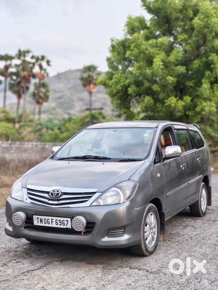 Toyota Innova 2.0 V, 2012, Diesel