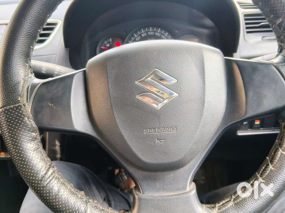 Maruti Suzuki Swift Lxi Optional-o, 2017, Petrol