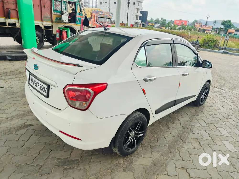 Hyundai Xcent Base 2018
