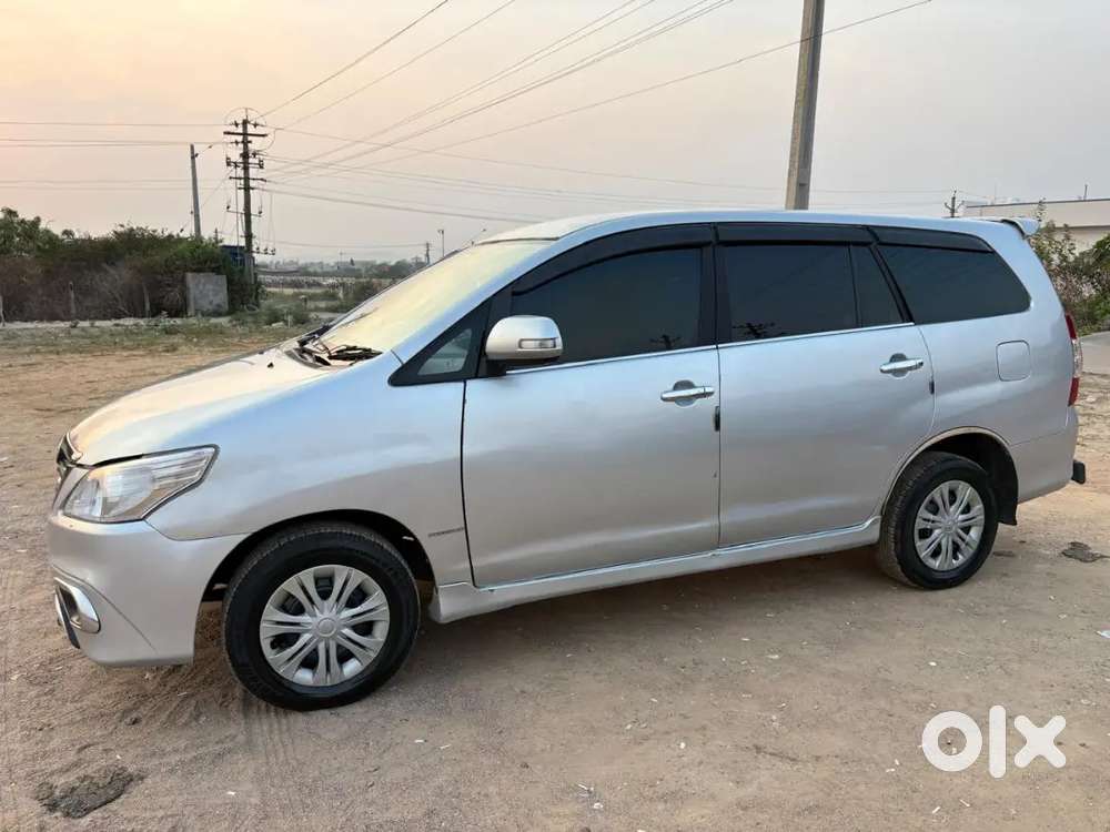 Toyota Innova 2011