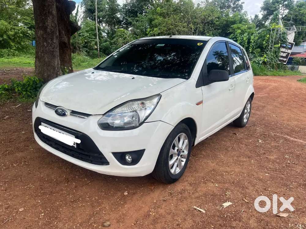 Ford Figo 2012model Titanium , New Tyre, Good Condition