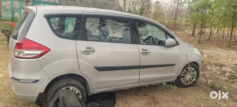 Maruti Suzuki Ertiga 2014 Diesel 100000 Km Driven