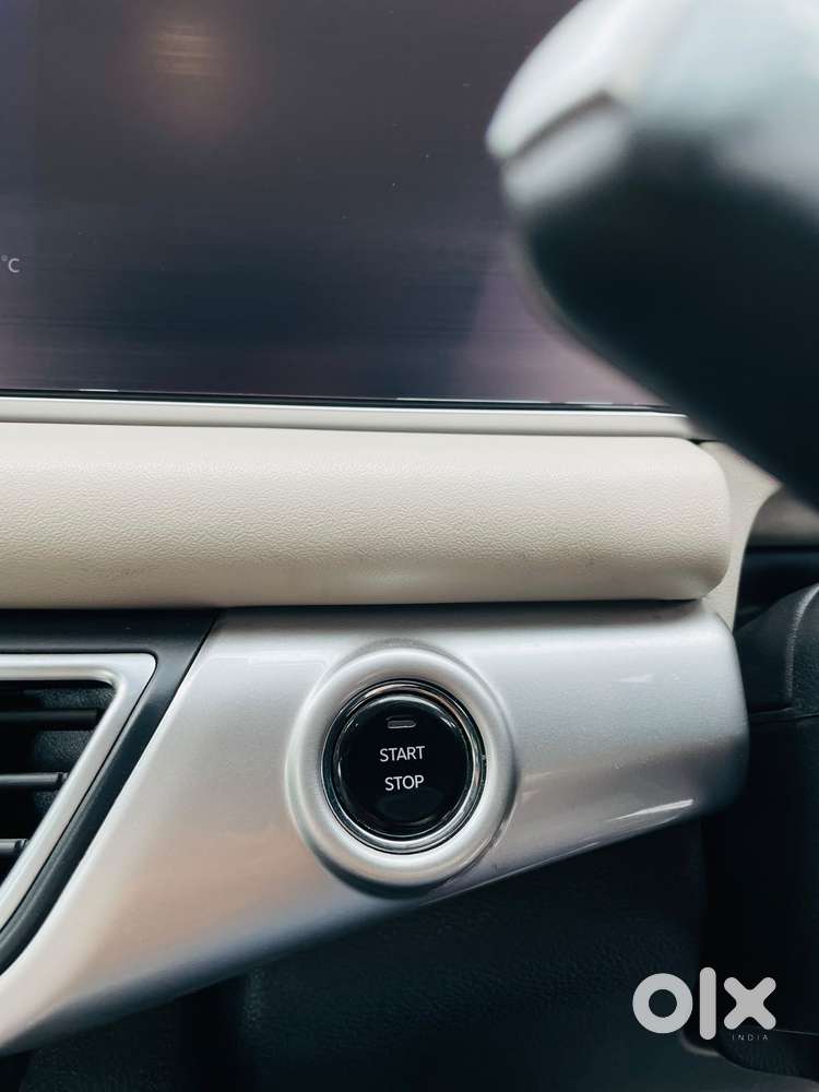 Mahindra Xuv700 2.2 Ax 7 Diesel At Str Awd, 2022, Diesel