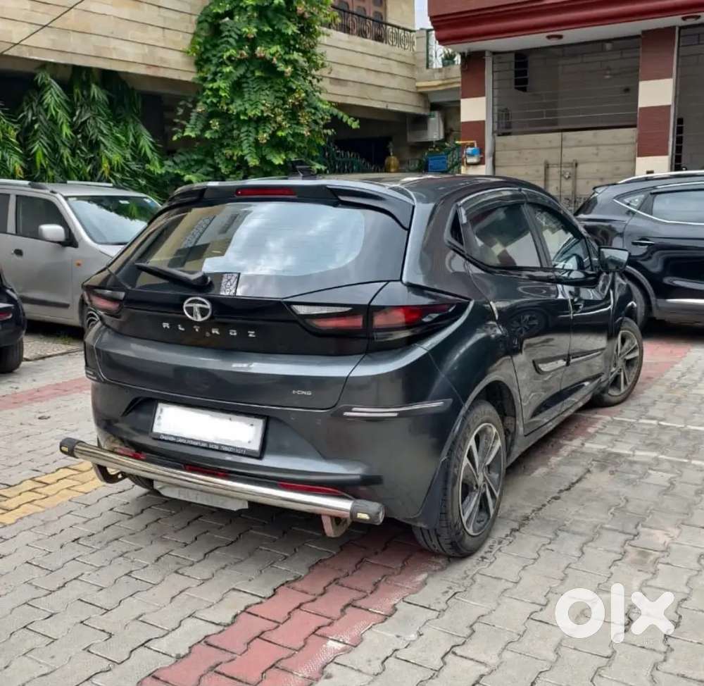 2023 Tata Altroz Xz+ Os Sunroof Icng Top Model Manual