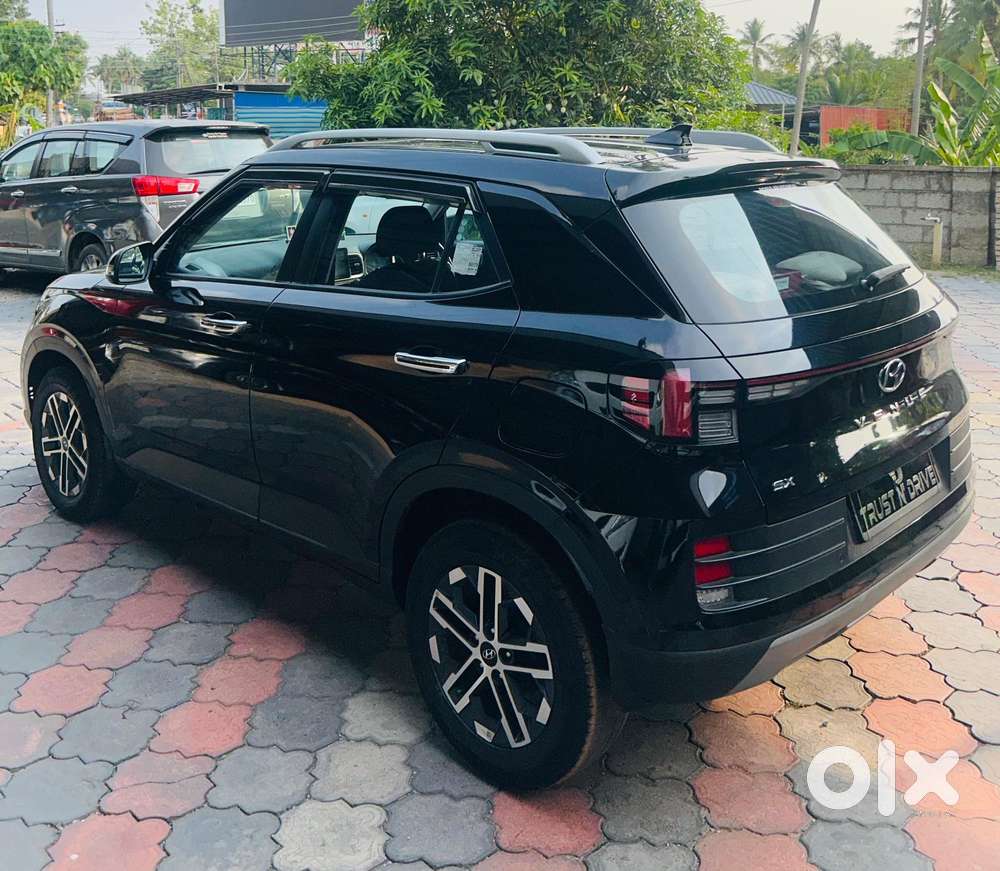 Hyundai Venue Sx (o) Mt 1.5 Diesel, 2022, Diesel