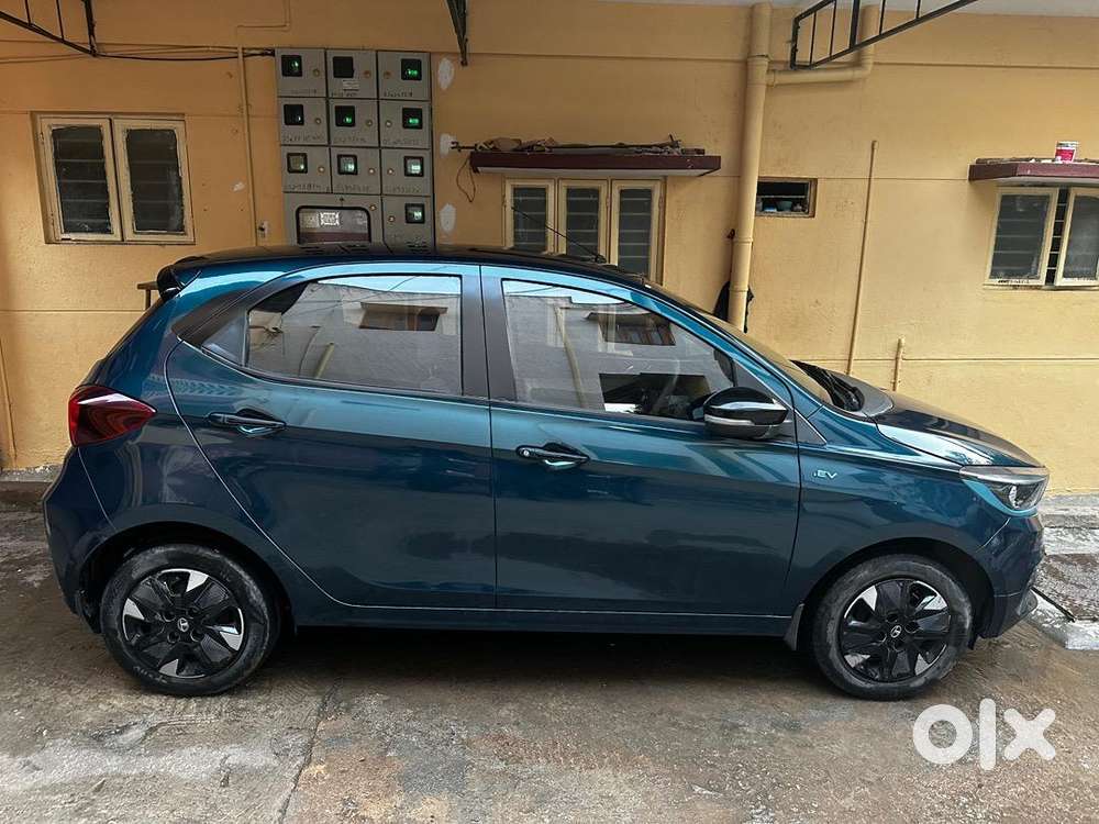 Tata Car Automatic 2023