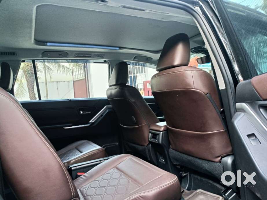 Toyota Innova Hycross 2.0 Zx Hybrid 7 Str, 2025, Petrol