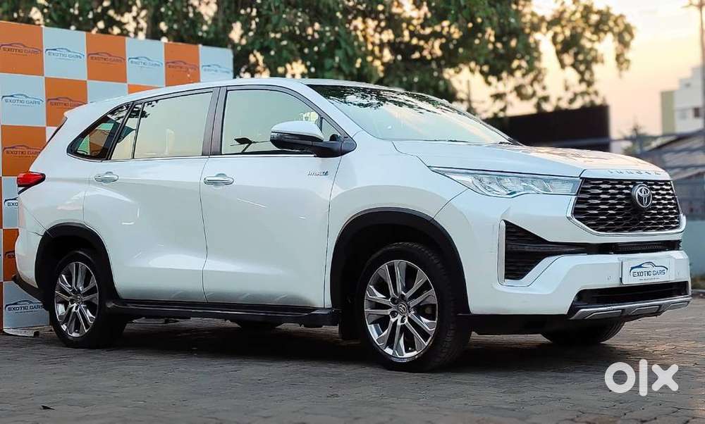 Toyota Innova Hycross 2.0 Zx (o) Hybrid 7 Str, 2023, Petrol