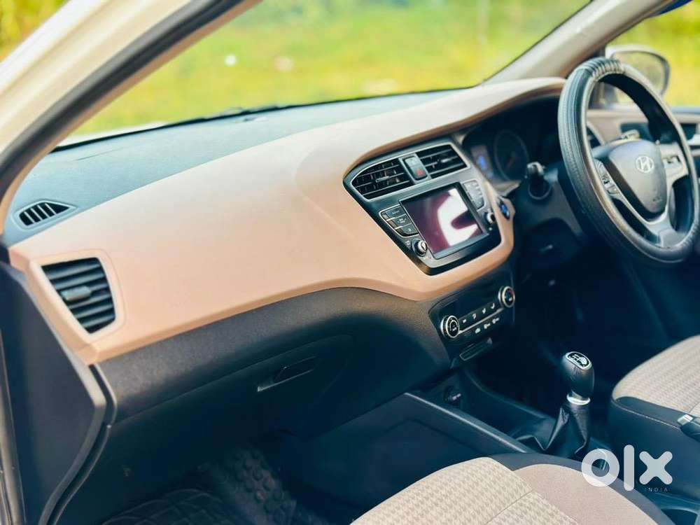 Elite I20 Asta O Petrol