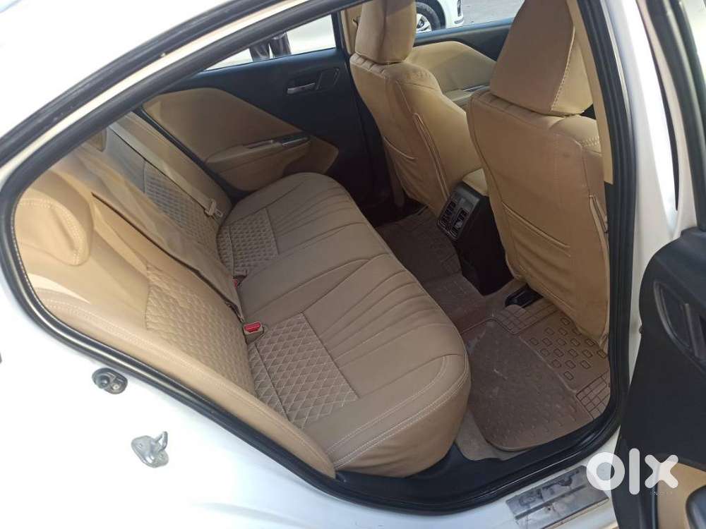 Honda City V At Sunroof I-vtec, 2016, Petrol