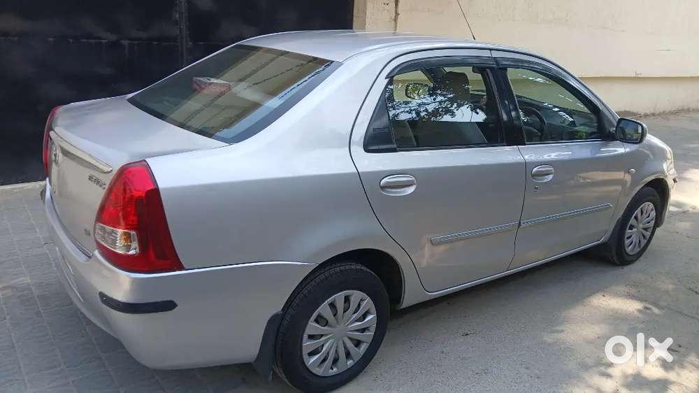 Toyota Etios 2012 1.5g Petrol Silver Well Maintained