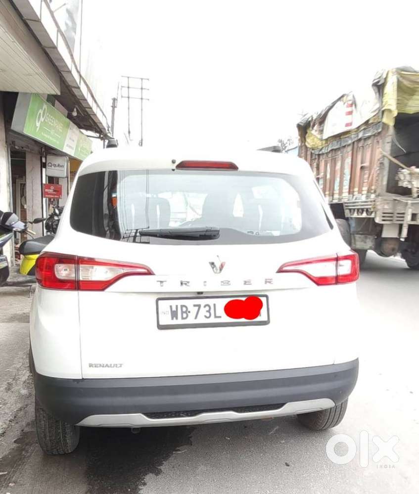 Renault Triber Rxz, 2025, Petrol