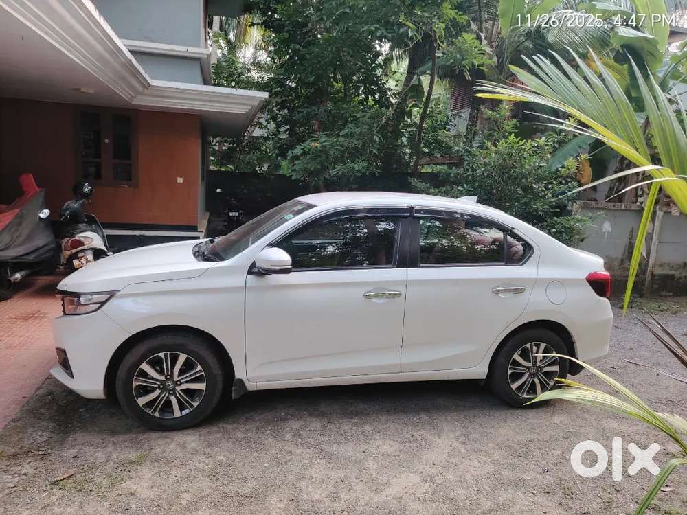 Good Condition Vehicle Full Company Service No Accident History