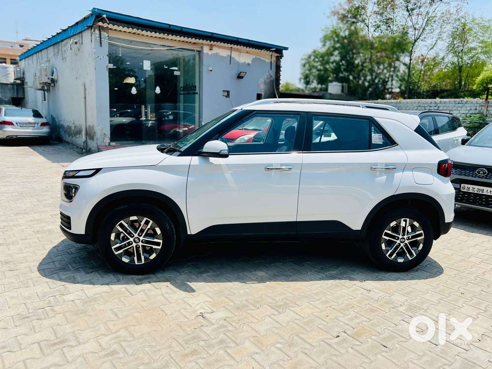 Hyundai Venue 1.0 Sx (o) Turbo Dct, 2025, Petrol