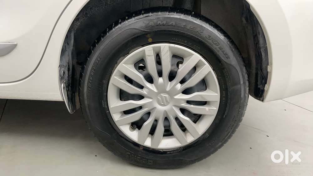 Maruti Suzuki Dzire 1.2 Vxi Amt, 2019, Petrol