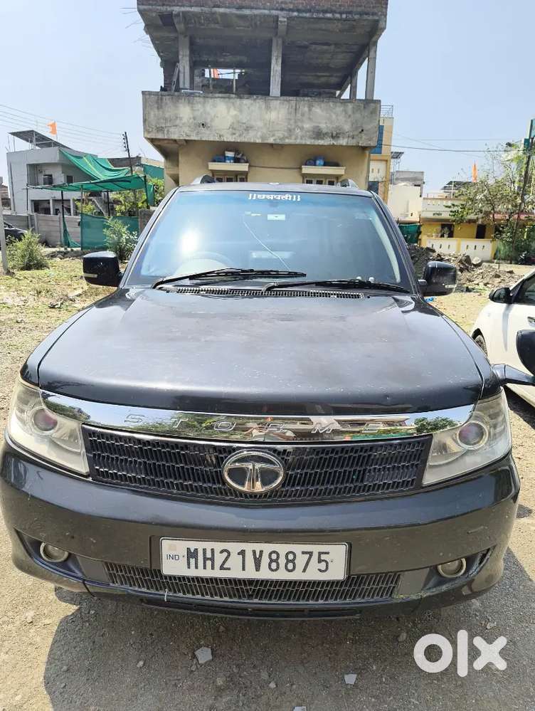Tata Safari Storme 2014