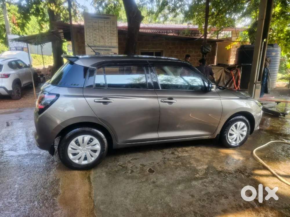 Maruti Swift Automatic Vxi 2025 Model