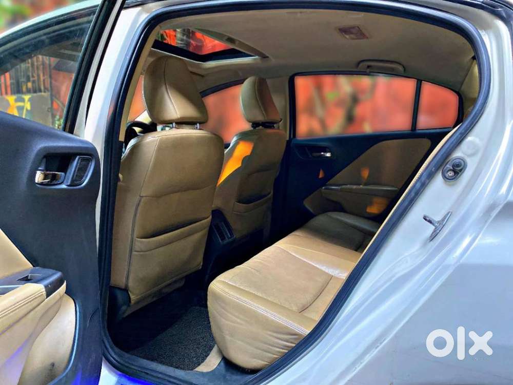 Honda City V Mt Sunroof, 2017, Petrol