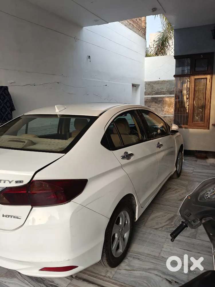Honda City 2014 Diesel 152920 Km Driven Top Model  Sunroof Touch Scree