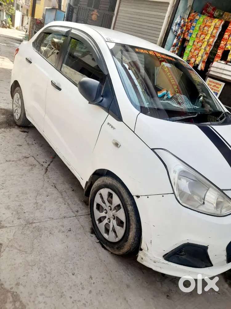 Hyundai Xcent 2016 Petrol Variant