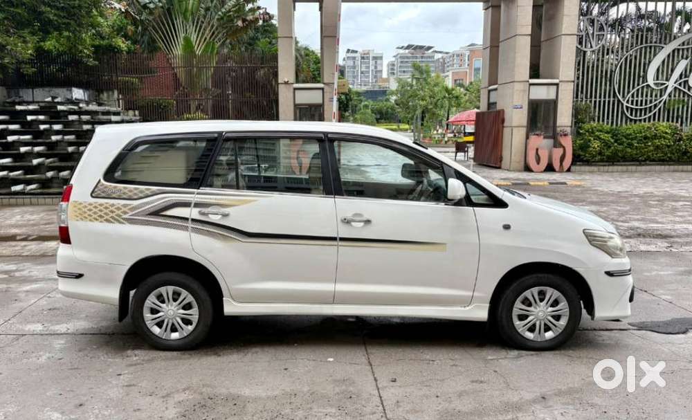 Toyota Innova 2.5 G (diesel) 8 Seater, 2015, Diesel